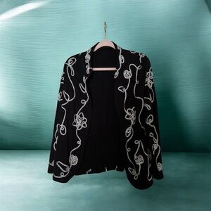 Chic Black Women's Blazer with White Embroidery
